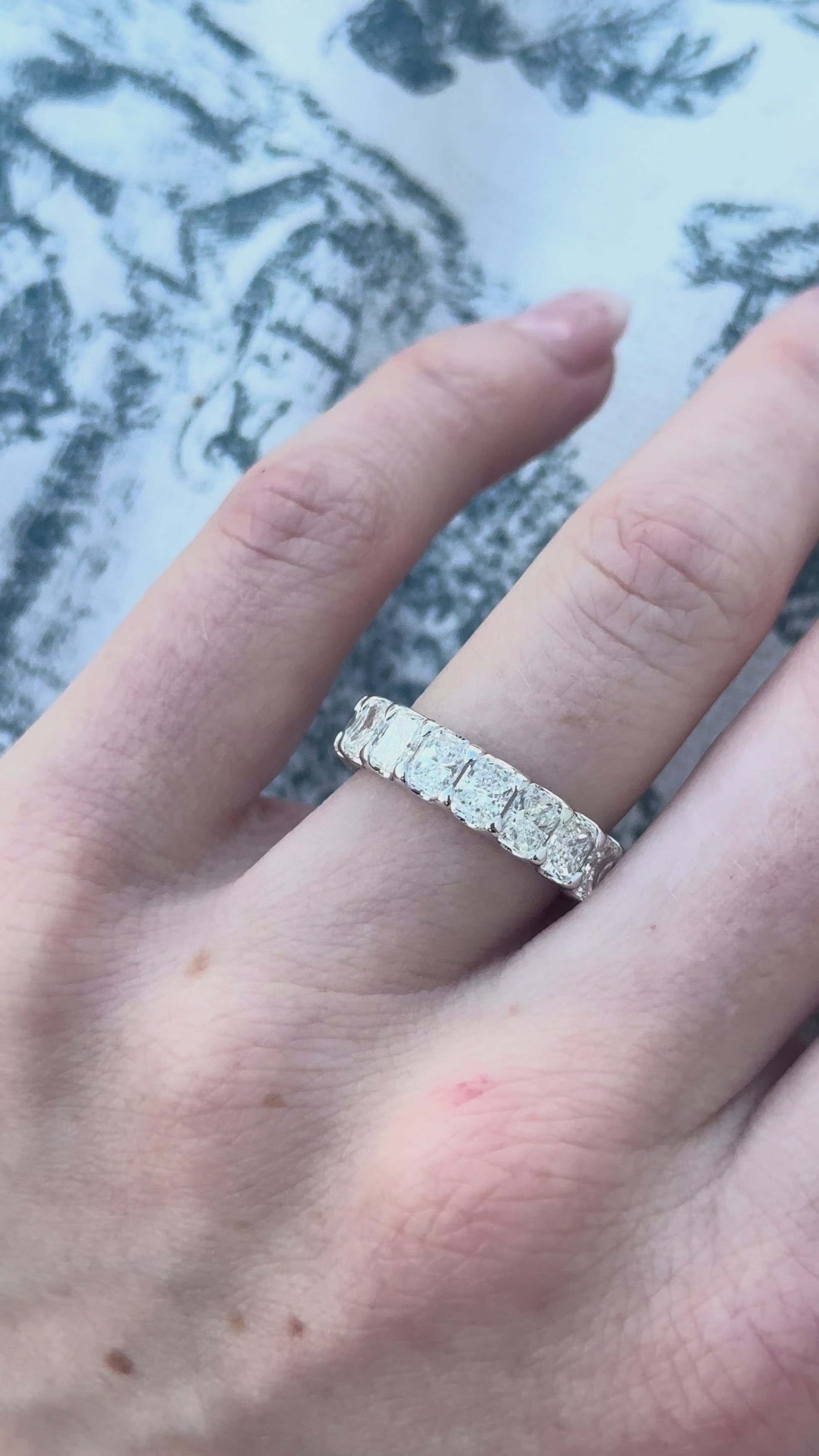 Radiant Cut Diamond Band